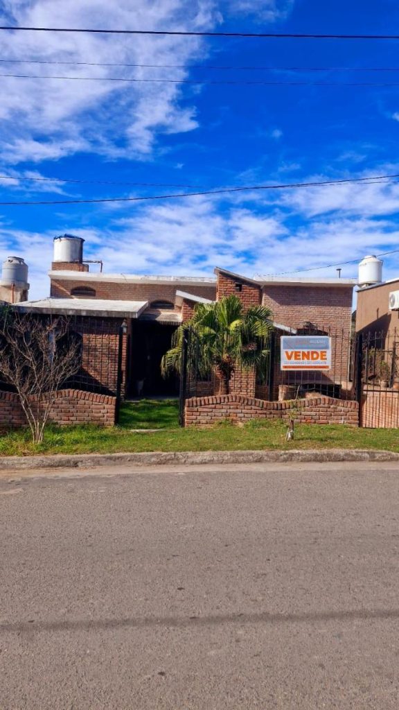 Impecable Casa en Venta en Salsipuedes con Espacios Amplios y Funcionales