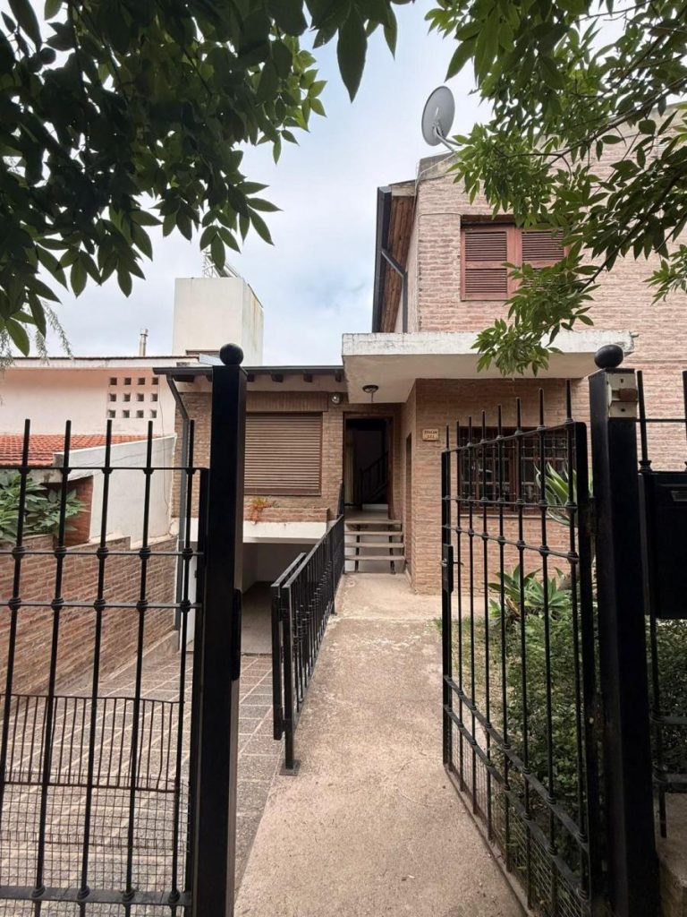 Casa en Venta en Rio Ceballos con Vista a Las Sierras Rebajada